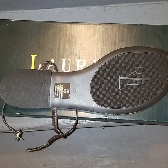 Sandals - Picture 3 of 4